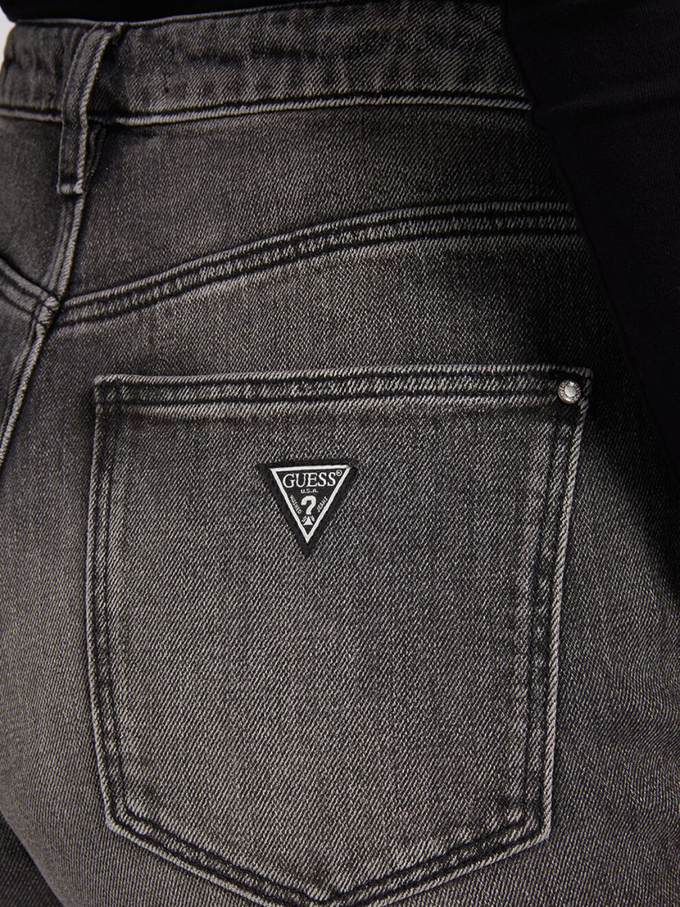 Прямые джинсы GUESS модель W2YA21.D4QD2;AUGR Прямые джинсы GUESS модель W2YA21.D4QD2;AUGR Фото