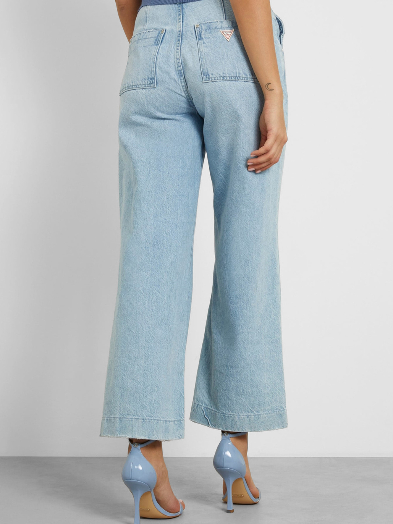 Прямі джинси GUESS модель W4GA77.D5B66;SEAD Прямі джинси GUESS модель W4GA77.D5B66;SEAD Фото