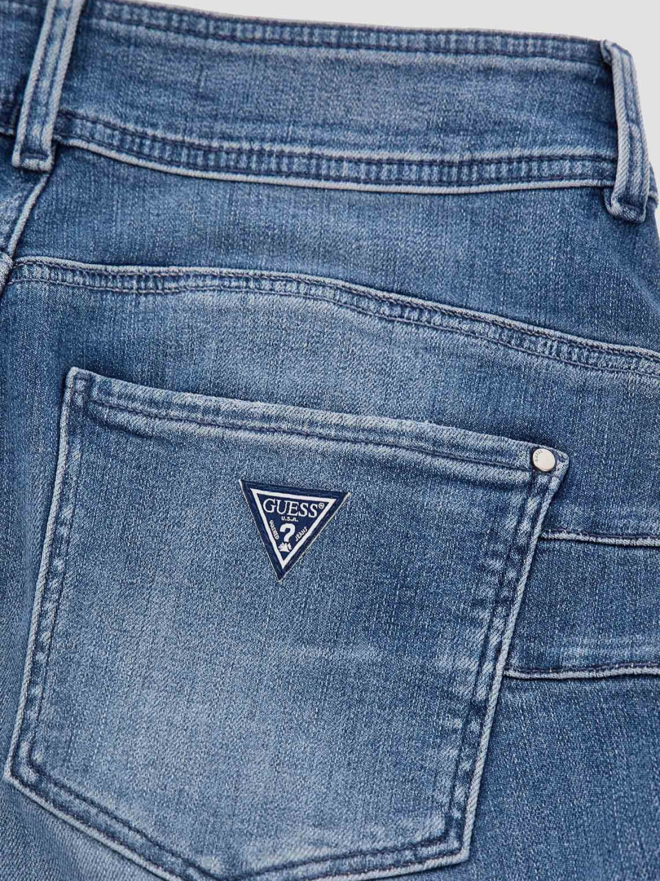 Прямые джинсы GUESS модель W4RA0V.D4Q0E;ADCL Прямые джинсы GUESS модель W4RA0V.D4Q0E;ADCL Фото