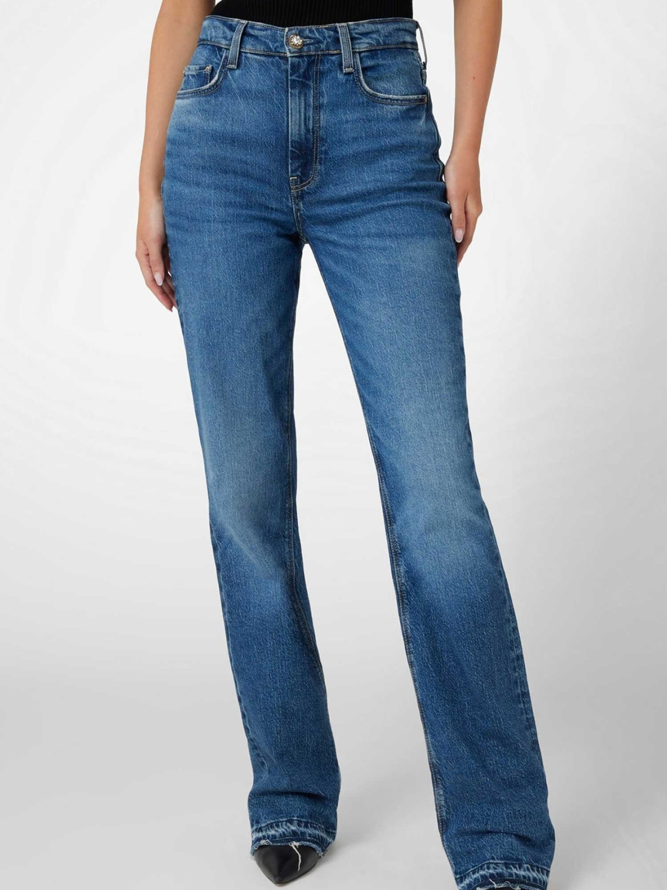 Прямые джинсы GUESS модель W4YA33.D5DD4;OHMY Прямые джинсы GUESS модель W4YA33.D5DD4;OHMY Фото