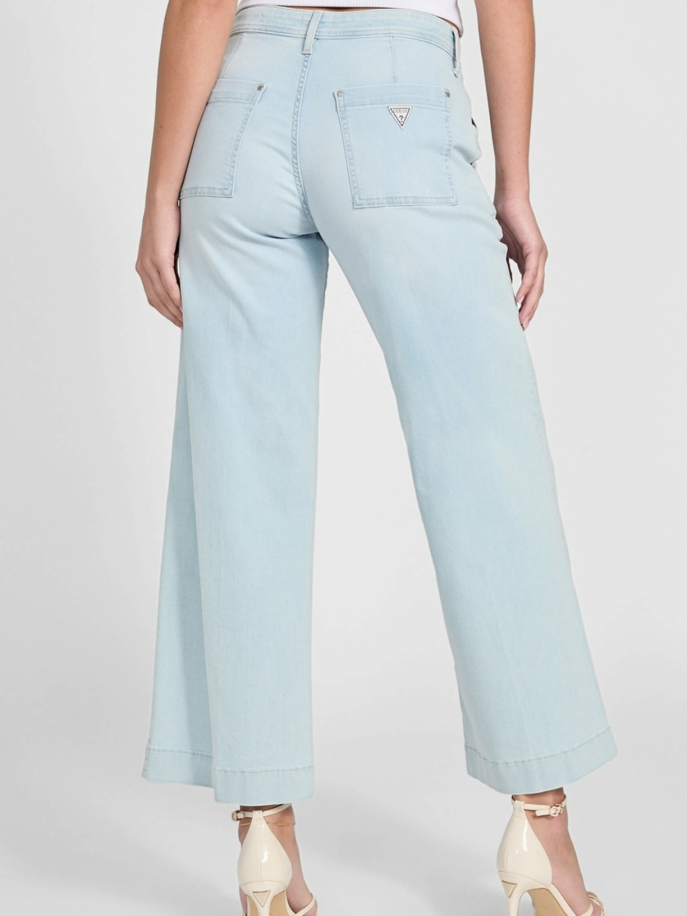 Прямые джинсы GUESS модель W5GA1L.D5NB4;NGLH Прямые джинсы GUESS модель W5GA1L.D5NB4;NGLH Фото