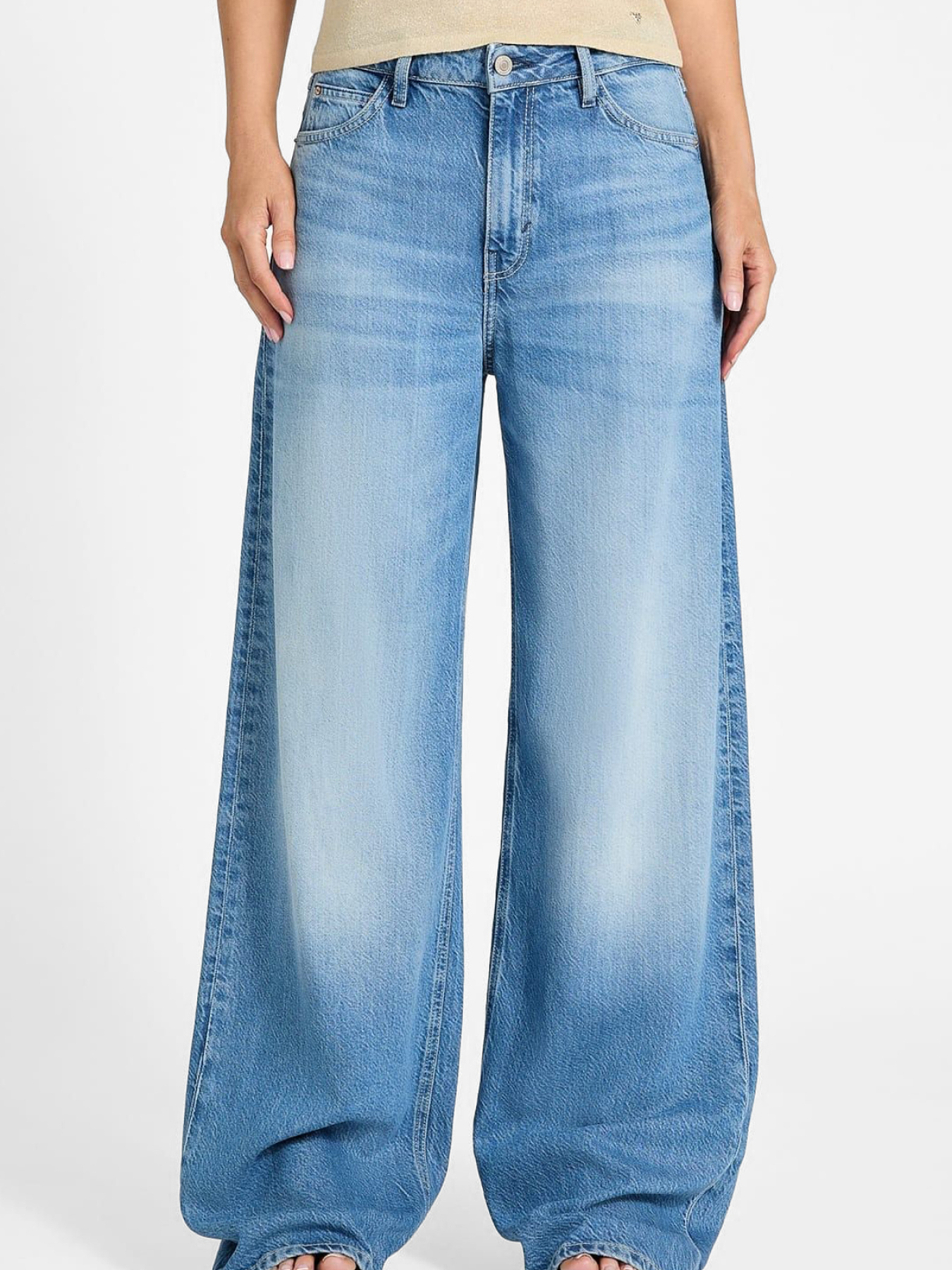 Прямые джинсы GUESS модель W5GA82.D5B94;F0RM Прямые джинсы GUESS модель W5GA82.D5B94;F0RM Фото