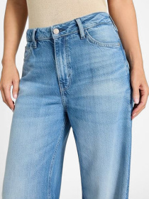 Прямые джинсы GUESS модель W5GA82.D5B94;F0RM Прямые джинсы GUESS модель W5GA82.D5B94;F0RM Фото