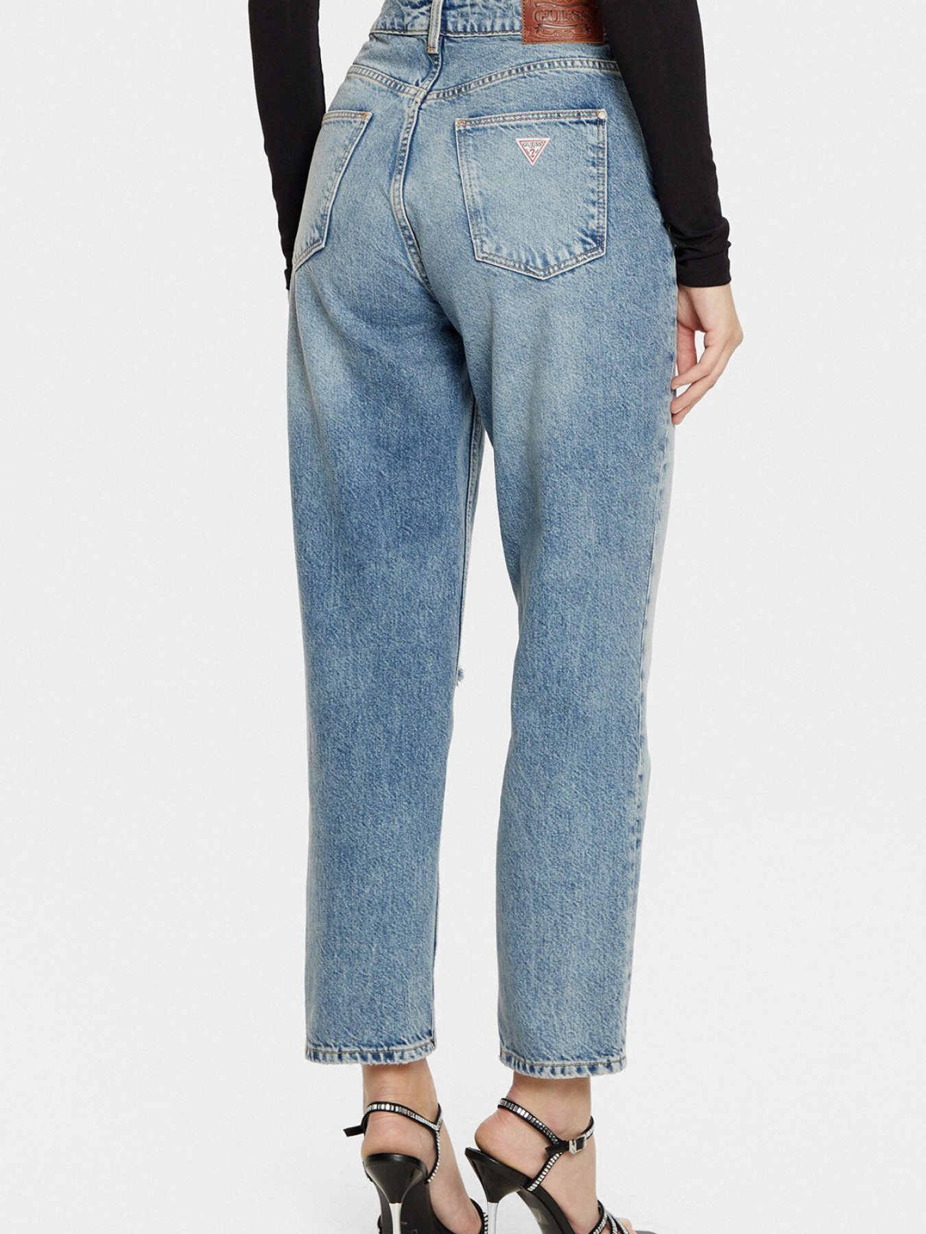 Прямые джинсы GUESS модель W5RA21.D5LR2;SCDS Прямые джинсы GUESS модель W5RA21.D5LR2;SCDS Фото
