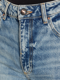 Прямые джинсы GUESS модель W5RA21.D5LR2;SCDS Прямые джинсы GUESS модель W5RA21.D5LR2;SCDS Фото