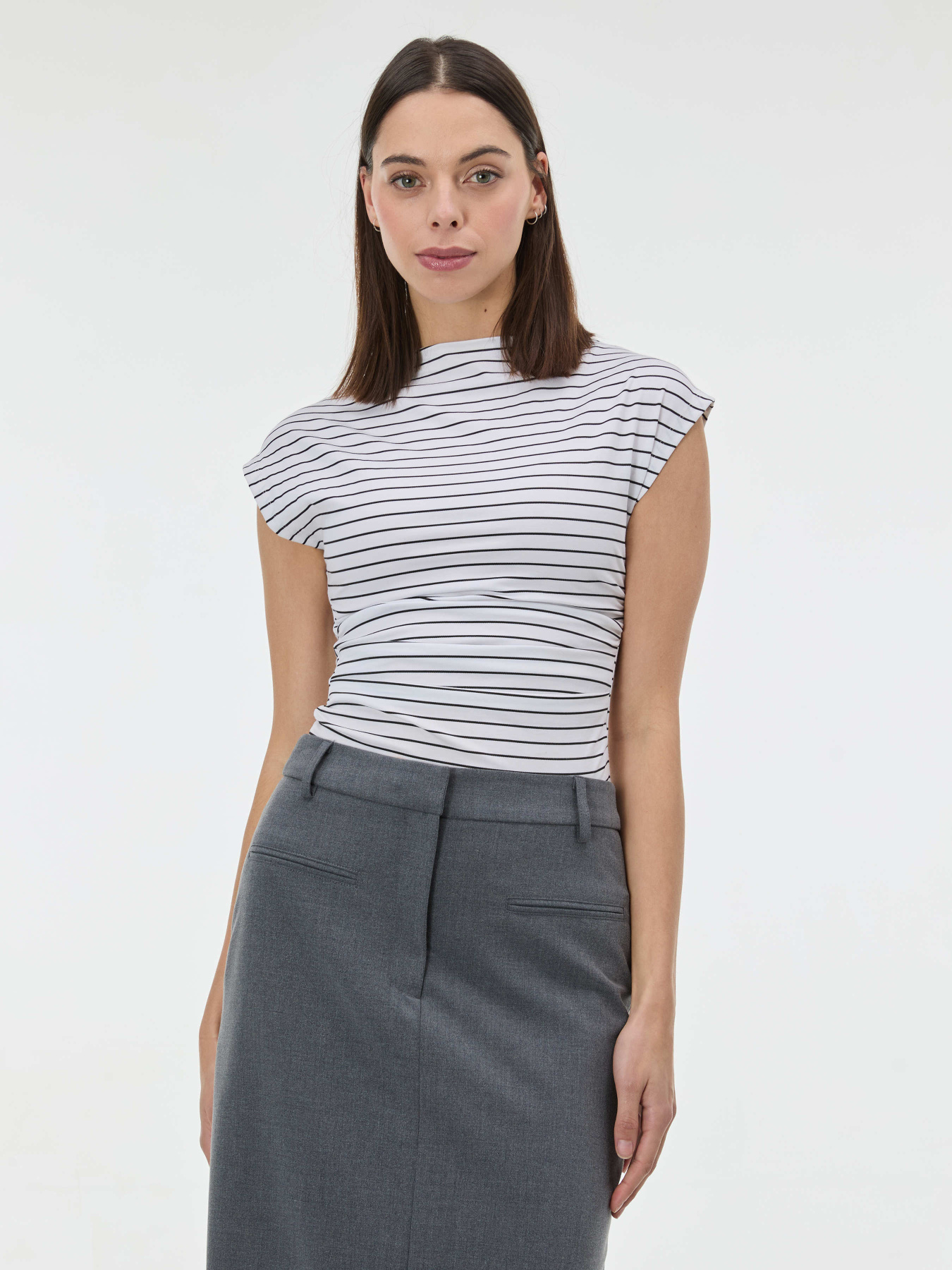 Футболка Orsay модель 1002336-X11-0103 Фото