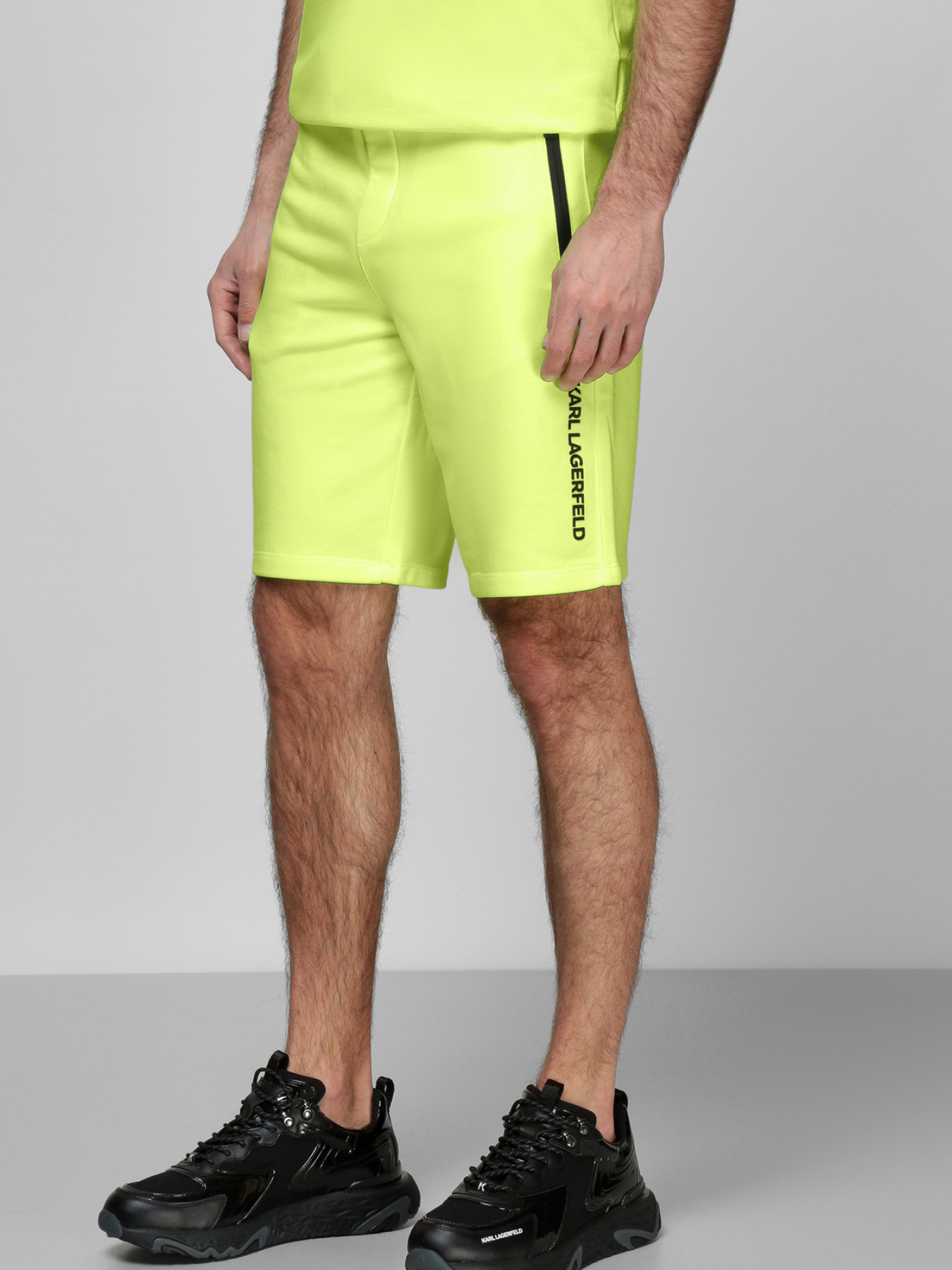 Шорты Karl Lagerfeld модель 521900.705432;120 Фото