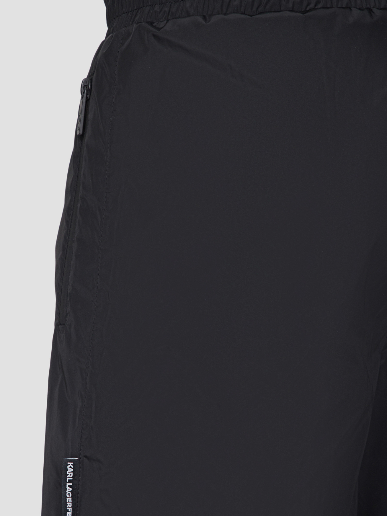 Повсякденні шорти Karl Lagerfeld модель 532561.255700;990 Повсякденні шорти Karl Lagerfeld модель 532561.255700;990 Фото