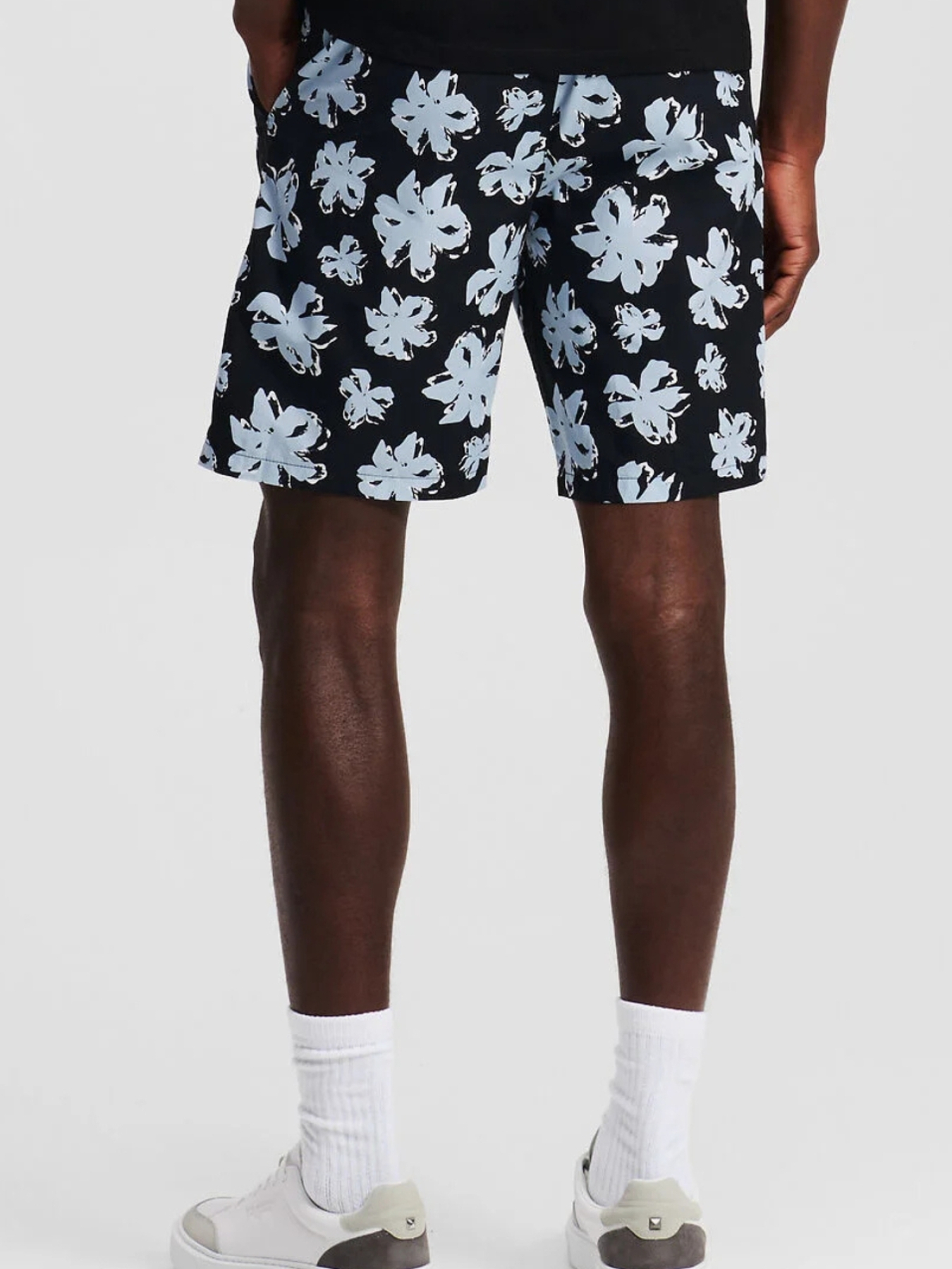 Шорты Karl Lagerfeld модель 552885.265706;996 Фото