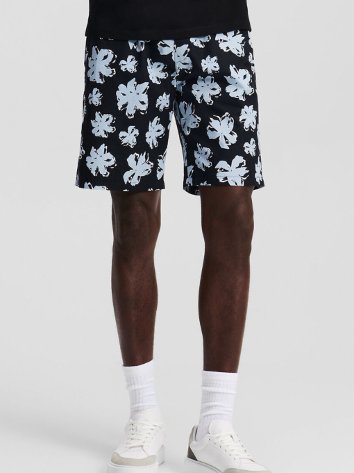 Шорты Karl Lagerfeld модель 552885.265706;996 Фото