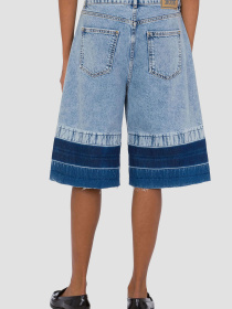 Шорты Moschino модель A0312.3719;1303 Шорты Moschino модель A0312.3719;1303 Фото