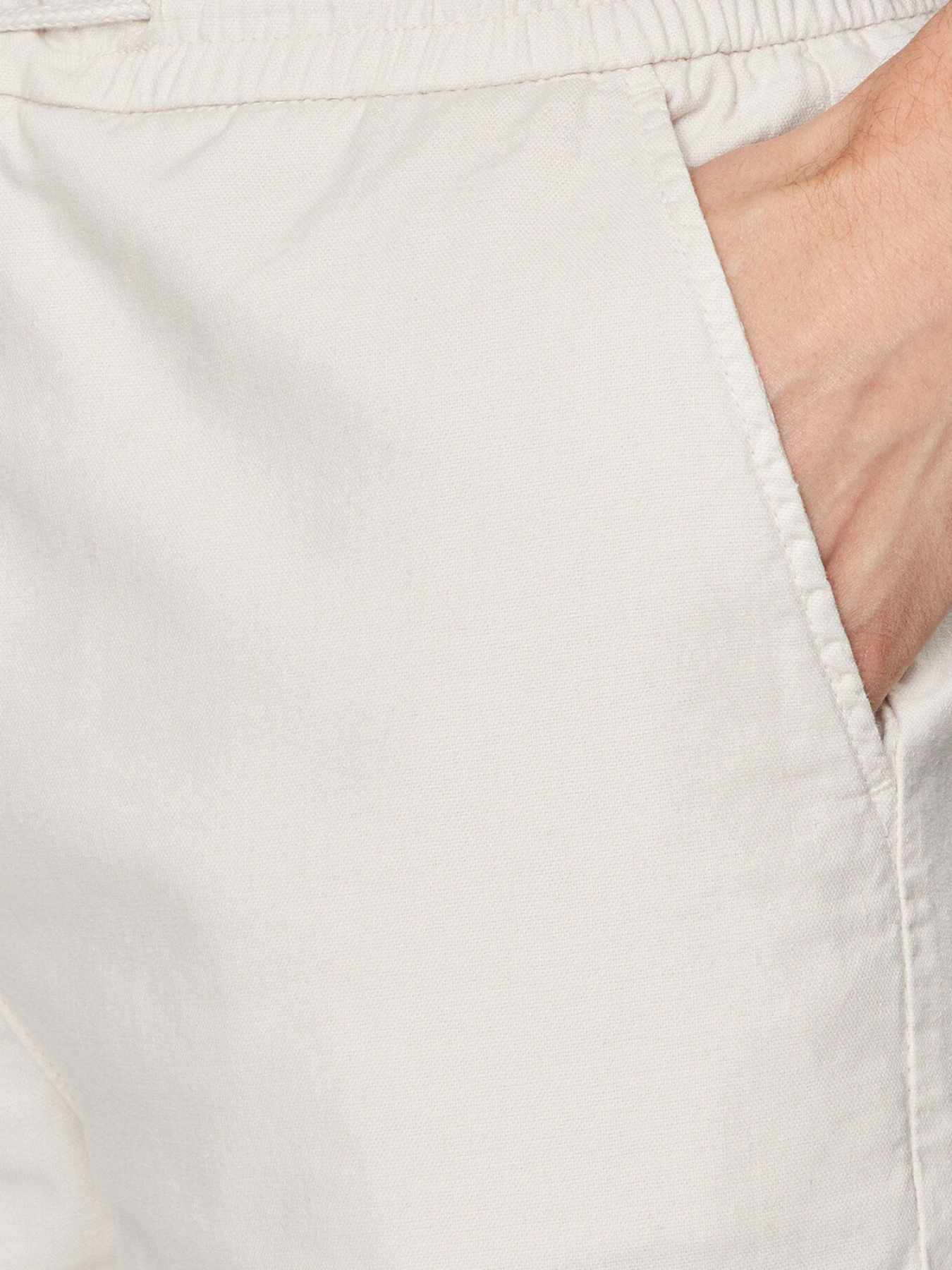 Повседневные шорты GUESS модель M4GD02.WFBXA;G1I6 Повседневные шорты GUESS модель M4GD02.WFBXA;G1I6 Фото