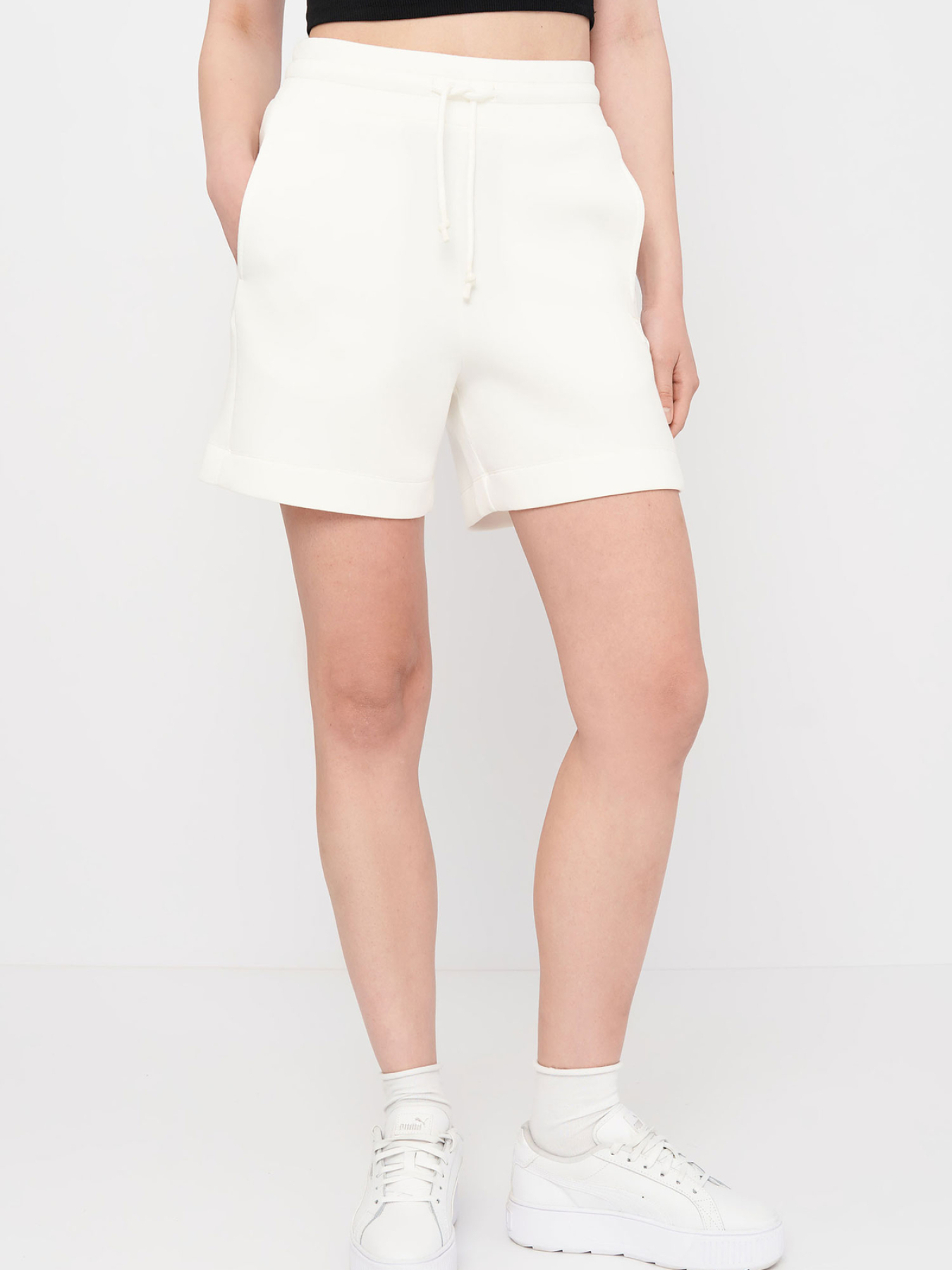 Повседневные шорты GUESS модель V2YD10.K7UW2;G1CX Повседневные шорты GUESS модель V2YD10.K7UW2;G1CX Фото