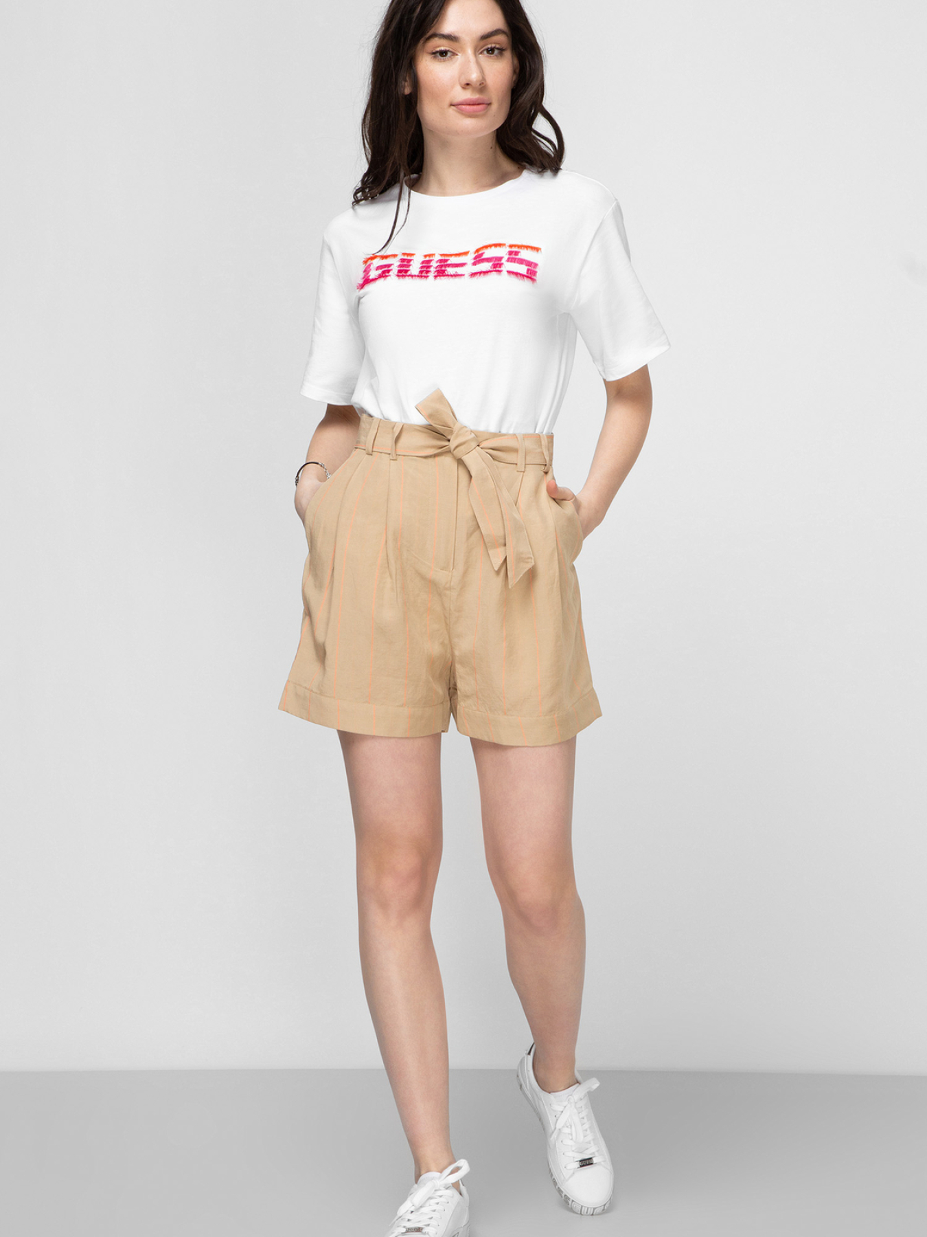 Повсякденні шорти GUESS модель W0GD40.WCUG0;S058 Фото