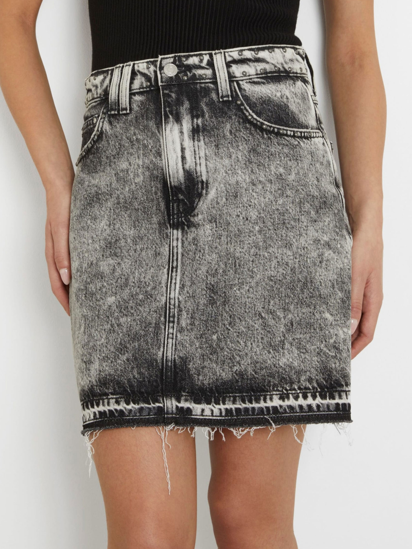 Юбки GUESS модель W4RD0G.D56B3;GST0 Фото