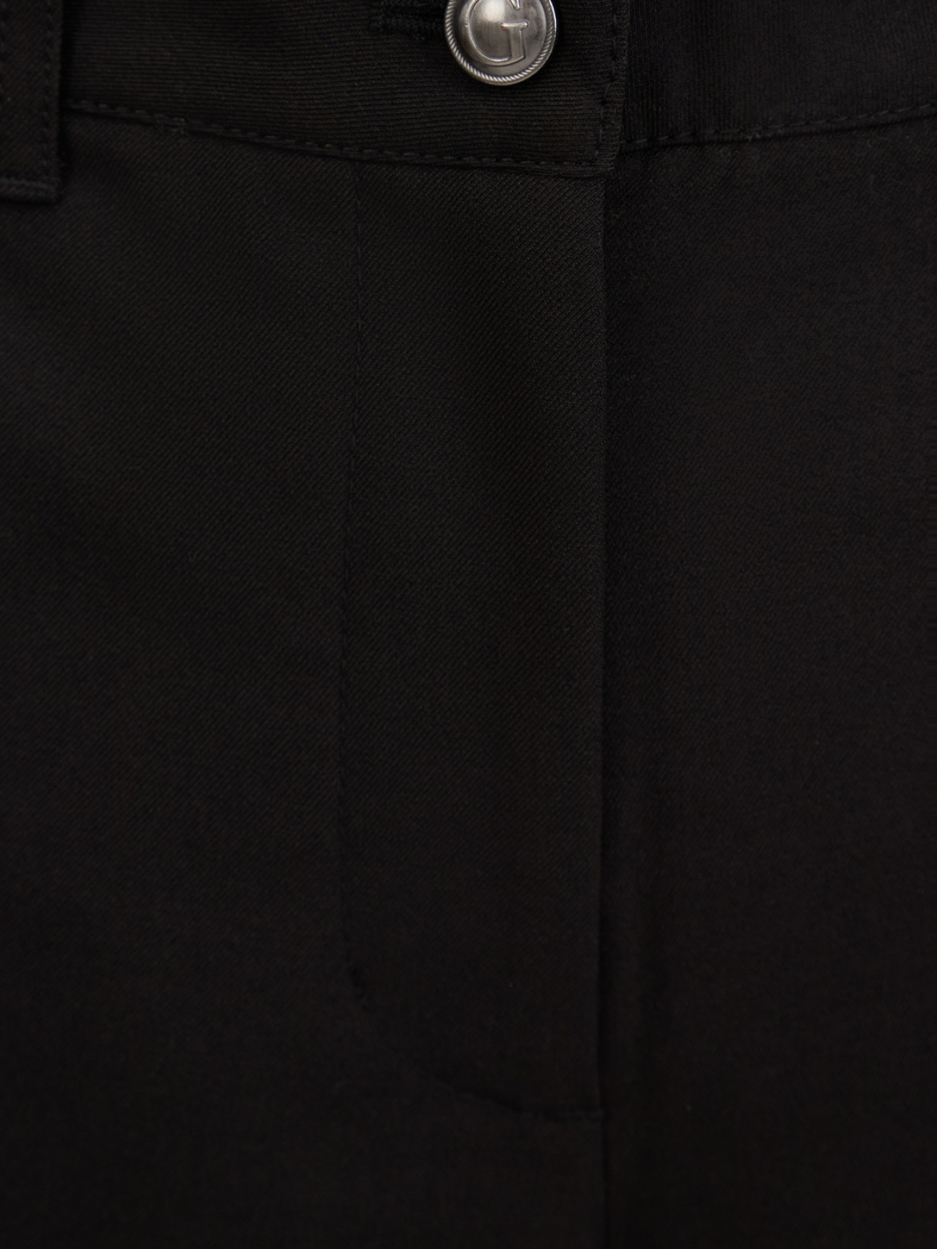 Повсякденні шорти GUESS модель W5RD12.WGX02;JBLK Фото