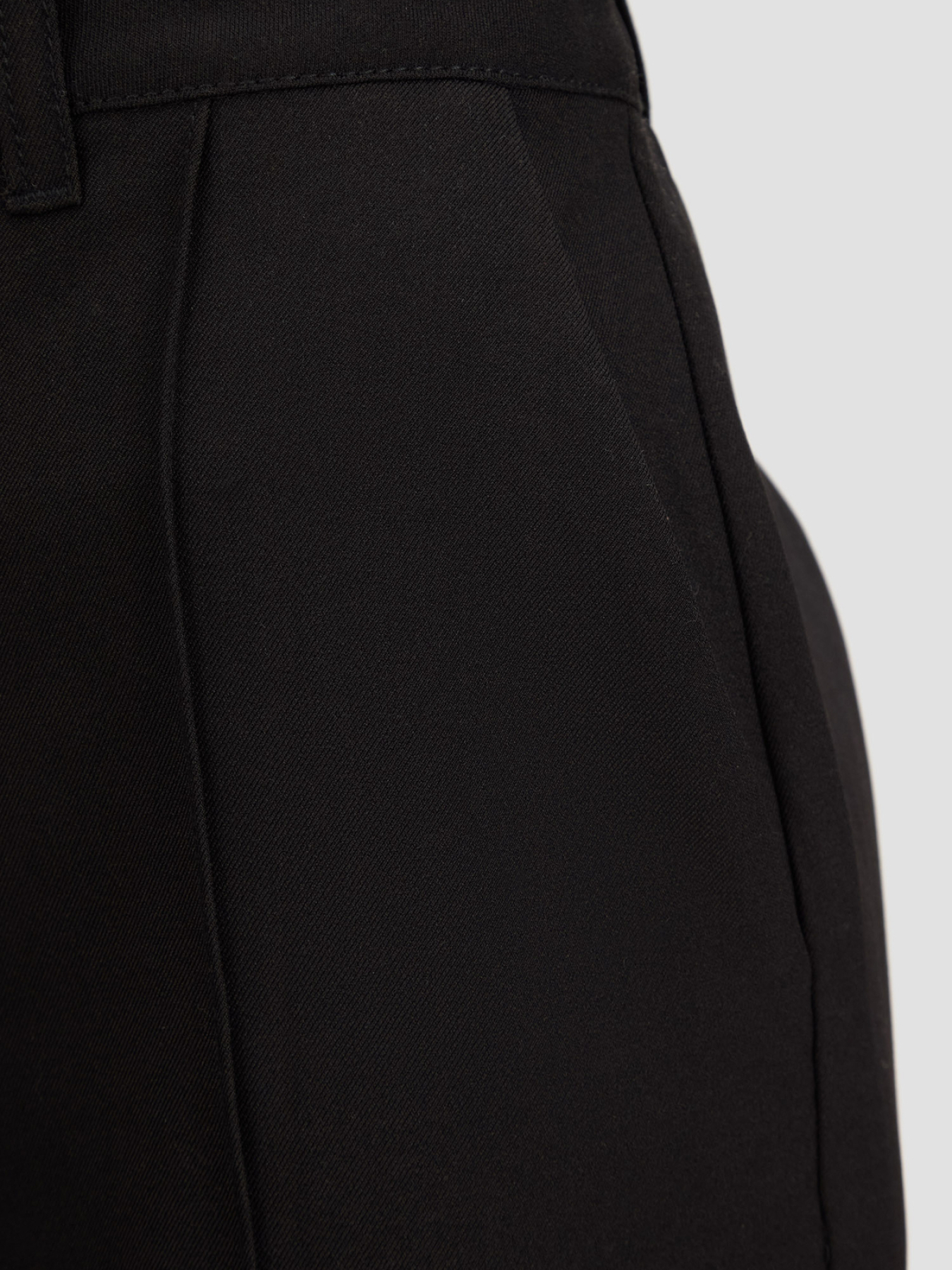 Повсякденні шорти GUESS модель W5RD12.WGX02;JBLK Фото