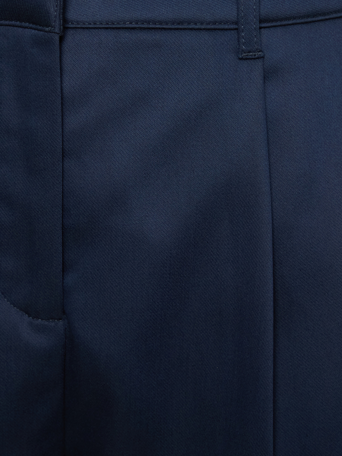 Повсякденні шорти GUESS модель W5YD13.WHG92;G7V2 Фото