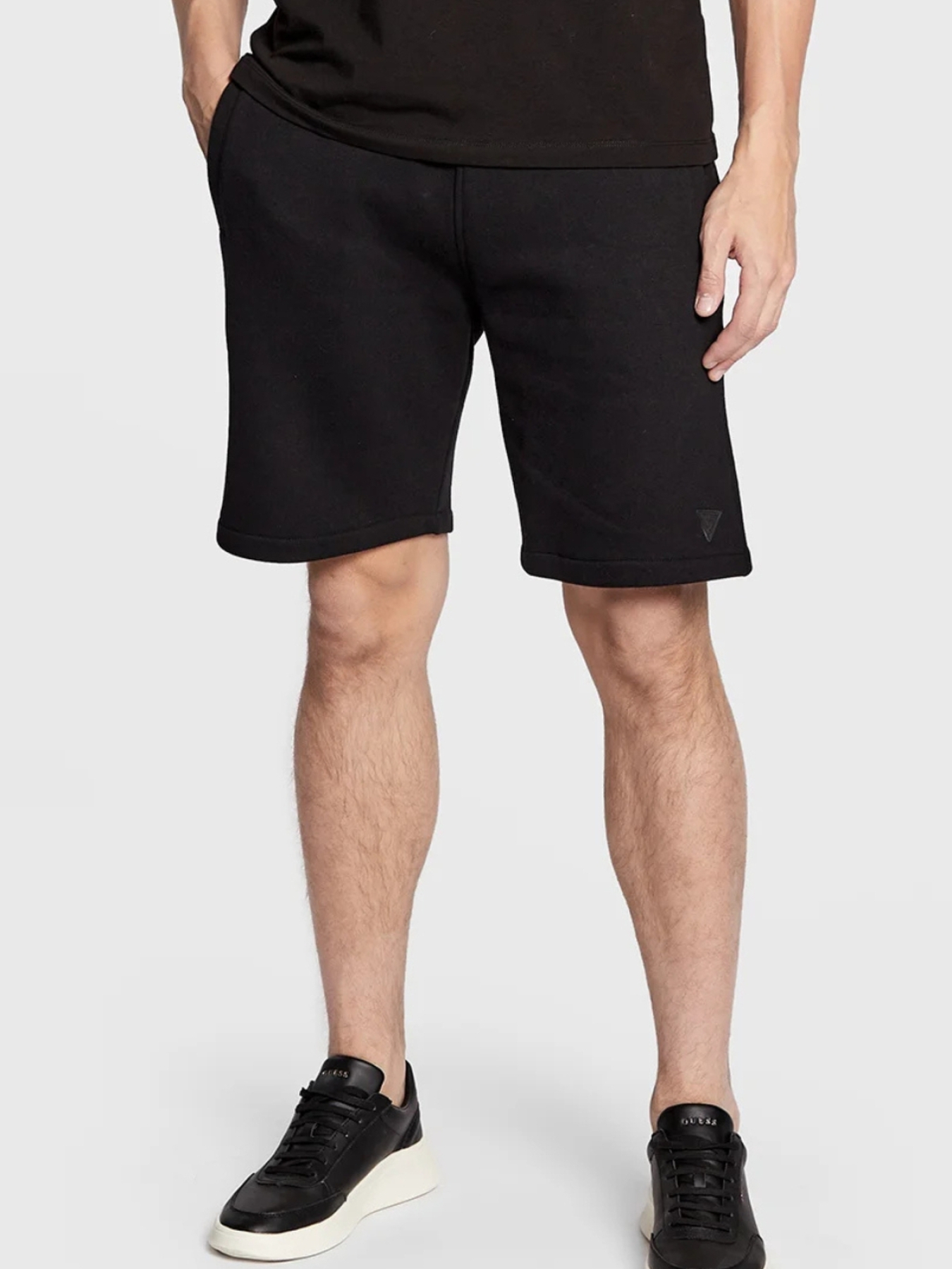 Повседневные шорты GUESS модель Z2YD04.K9V31;JBLK Фото