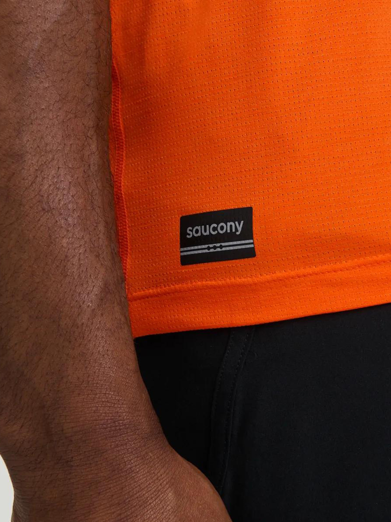 Спортивная майка Saucony модель SAM800375-FIRH Фото