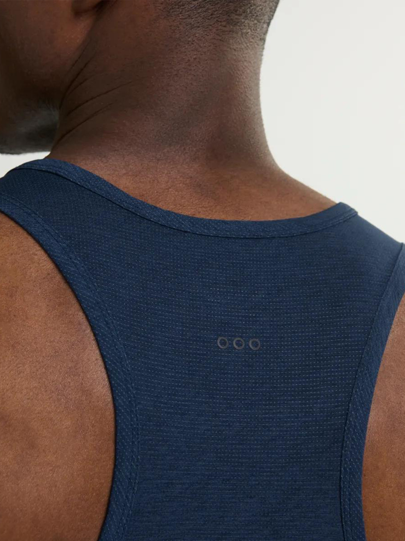 Спортивная майка Saucony модель SAM800375-NVH Фото