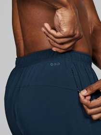 Спортивні шорти Saucony модель SAM800410-NV Спортивні шорти Saucony модель SAM800410-NV Фото