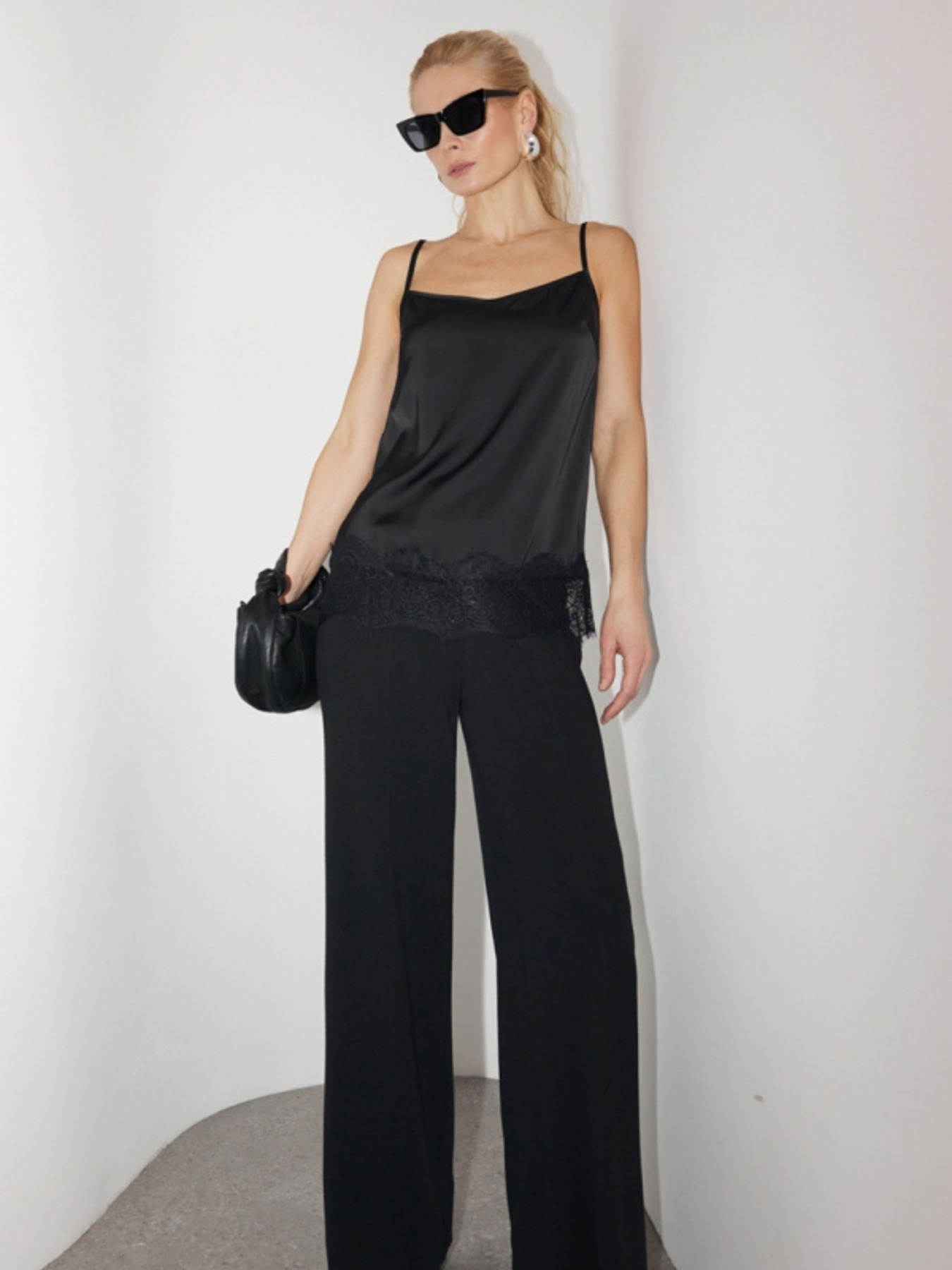 Брюки TrikoBakh модель 2934-chornij Фото