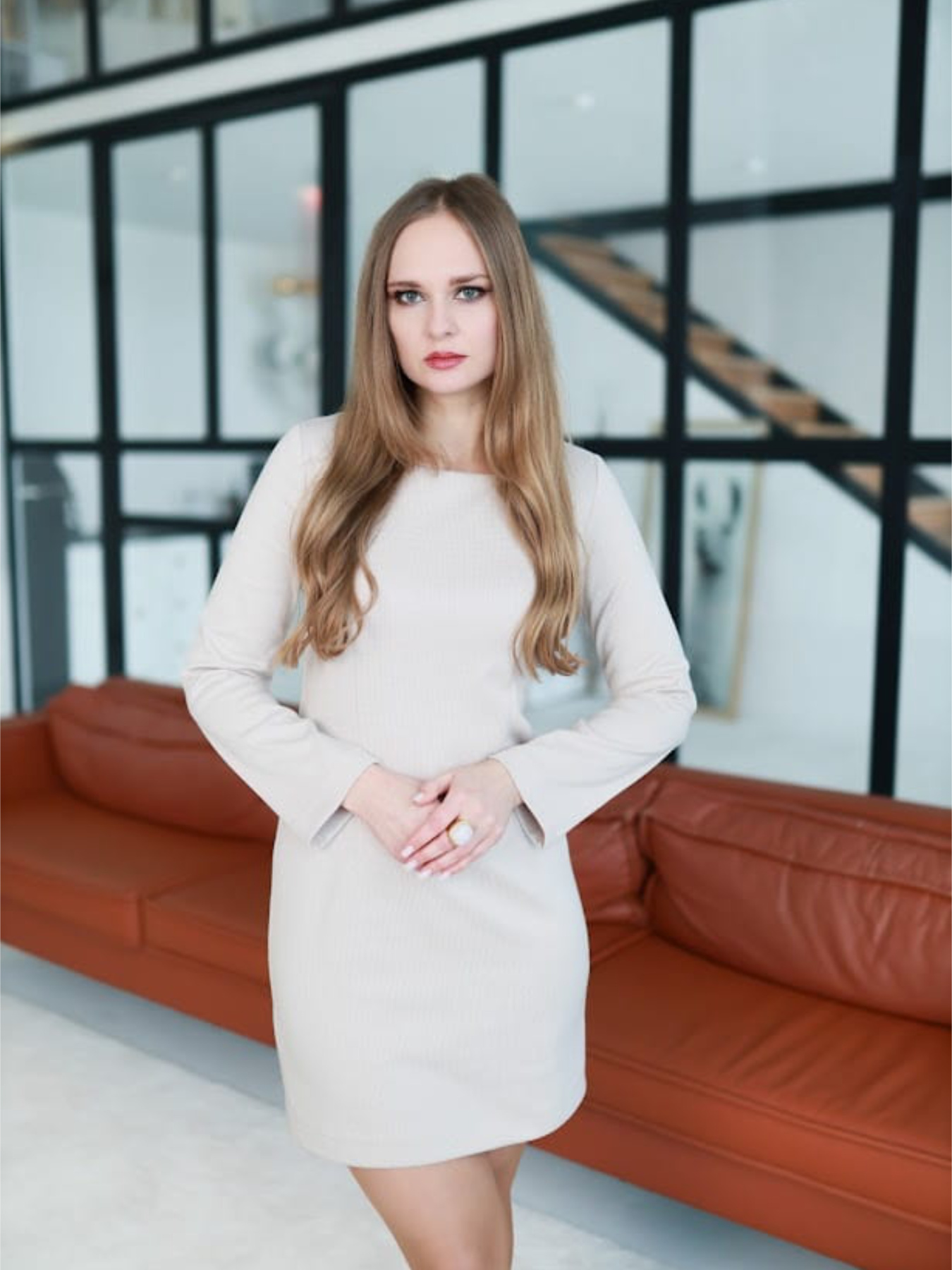 Платья LadyLike модель ll92600019-bezhevij Фото