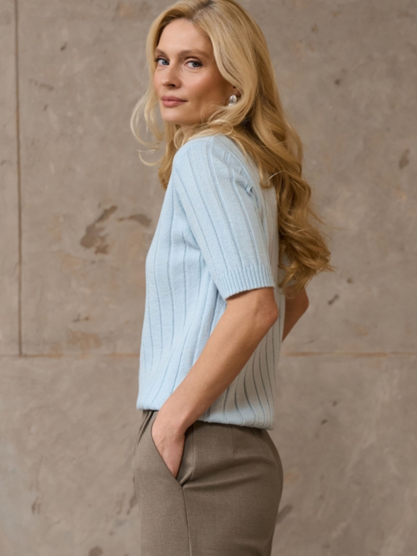 Свитры и кардиганы TrikoBakh модель 2921-nebesnij Фото