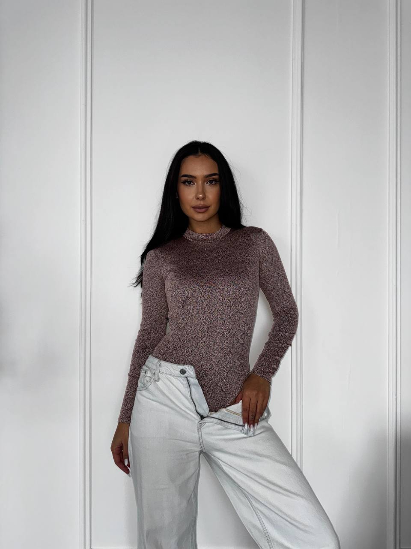 Жіночий блискучий боді з рукавом, Пудровий Uaclothes (like16439) модель like16439-pudrovj Жіночий блискучий боді з рукавом, Пудровий Uaclothes (like16439) модель like16439-pudrovj Фото