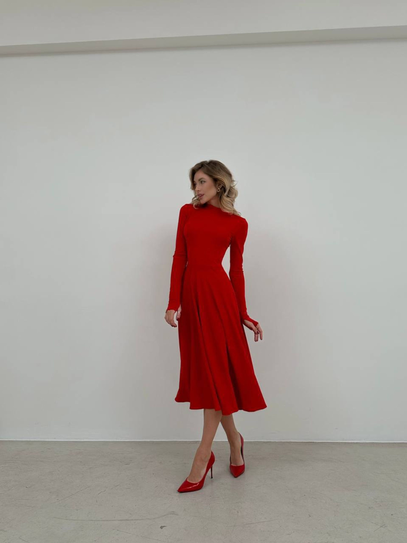 Платья Uaclothes модель like16373-krasnj Фото