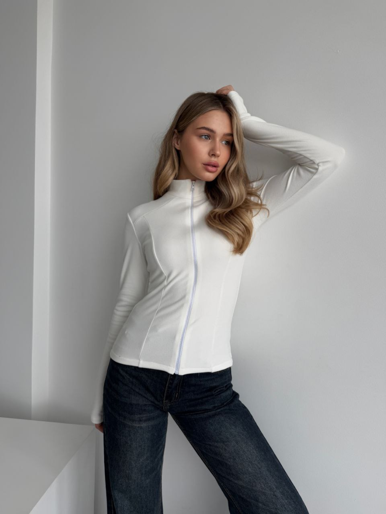 Худи и свитшоты Uaclothes модель like16011-molochnj Фото