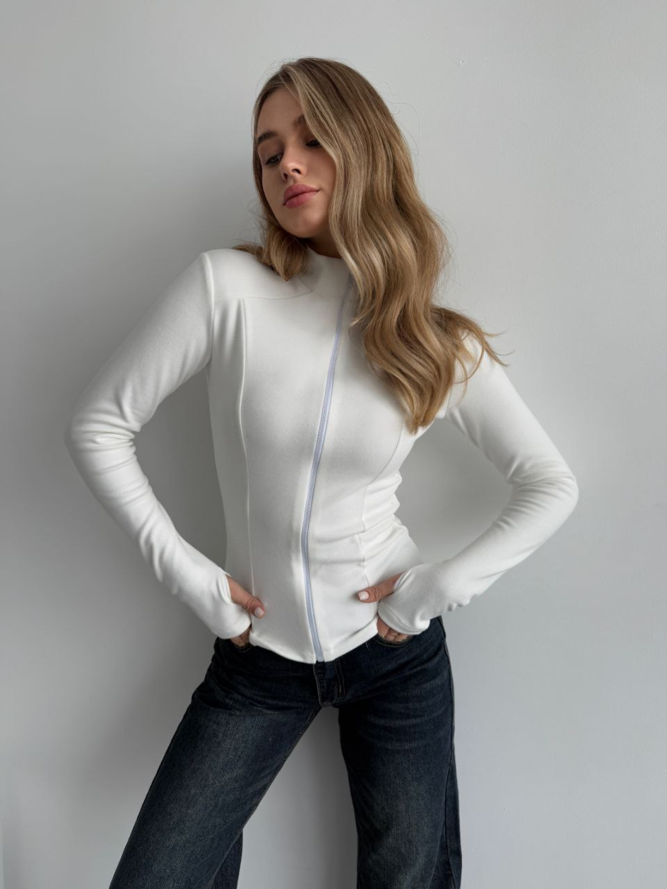 Худи и свитшоты Uaclothes модель like16011-molochnj Фото