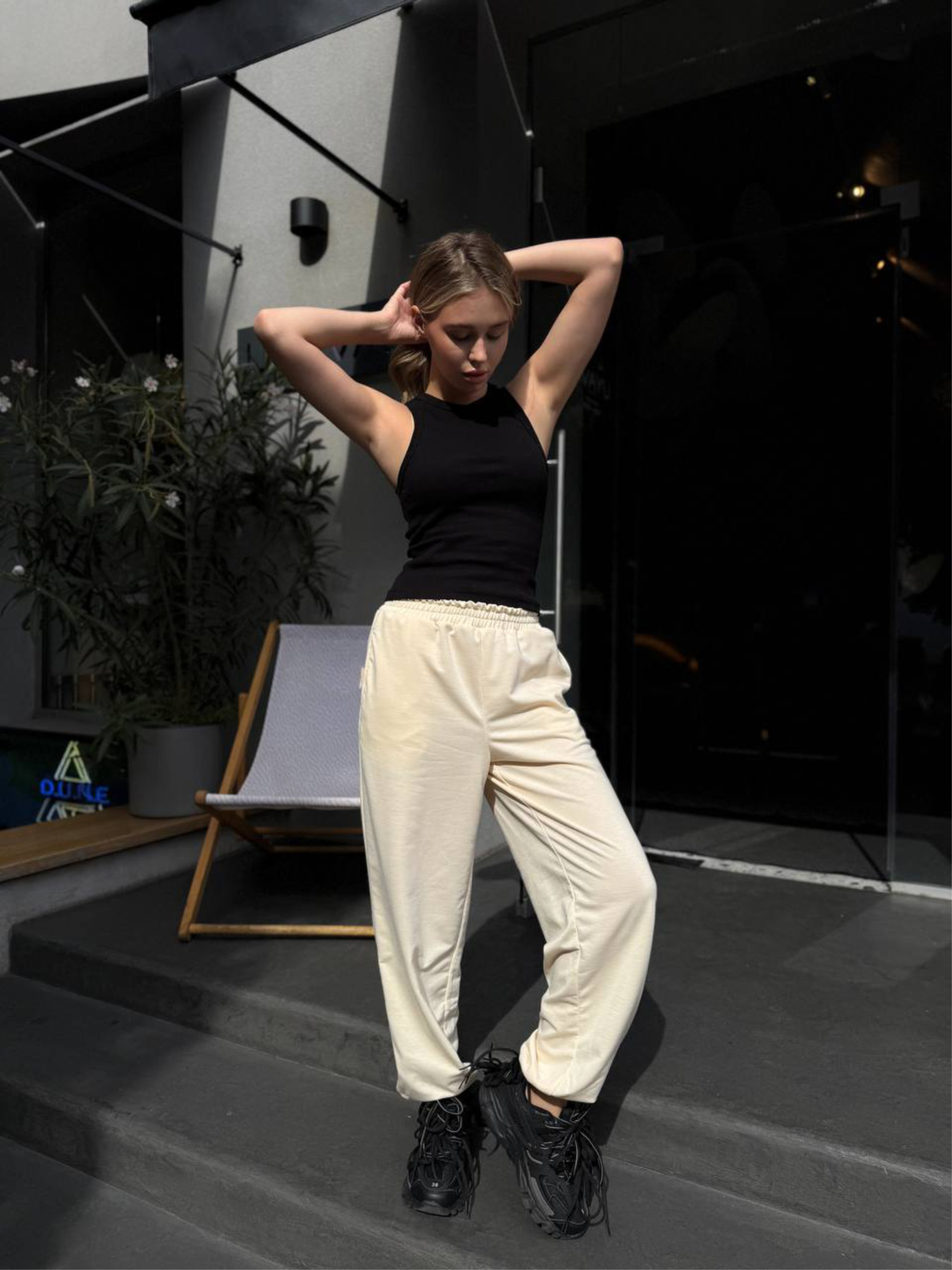 Брюки Uaclothes модель like15550-bezhevj Брюки Uaclothes модель like15550-bezhevj Фото