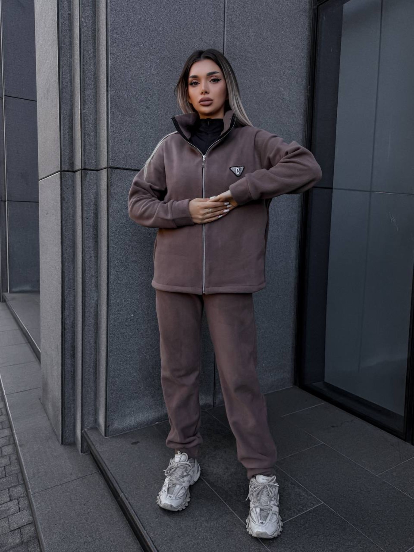 Костюмы Uaclothes модель like15542-korichnevj Фото