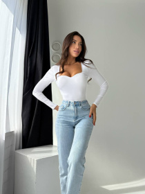 Жіночий однотонний боді з ефектом пуш-ап, Молочний Uaclothes (like15177) модель like15177-molochnj Фото