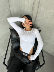 Жіночий базовий боді в рубчик з рукавом, Білий Uaclothes (like15132) модель like15132-belj Фото