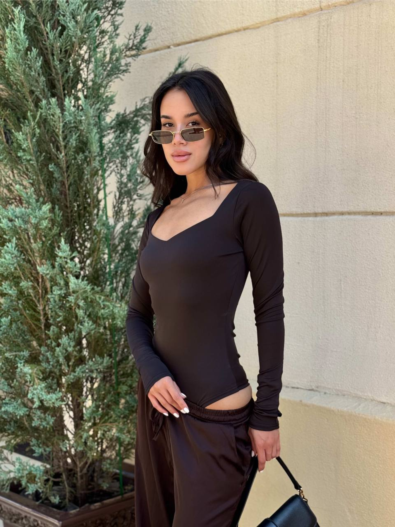 Жіночий базовий боді з розрізом для пальців, Коричневий Uaclothes (like15137) модель like15137-korichnevj Фото