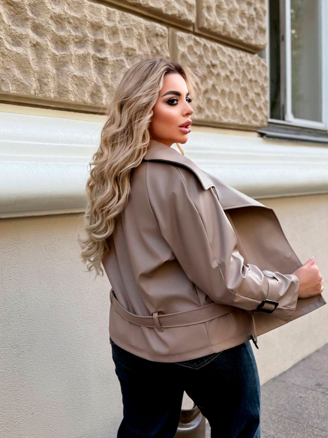 Куртки и дубленки Uaclothes модель like15052-bezhevj Фото