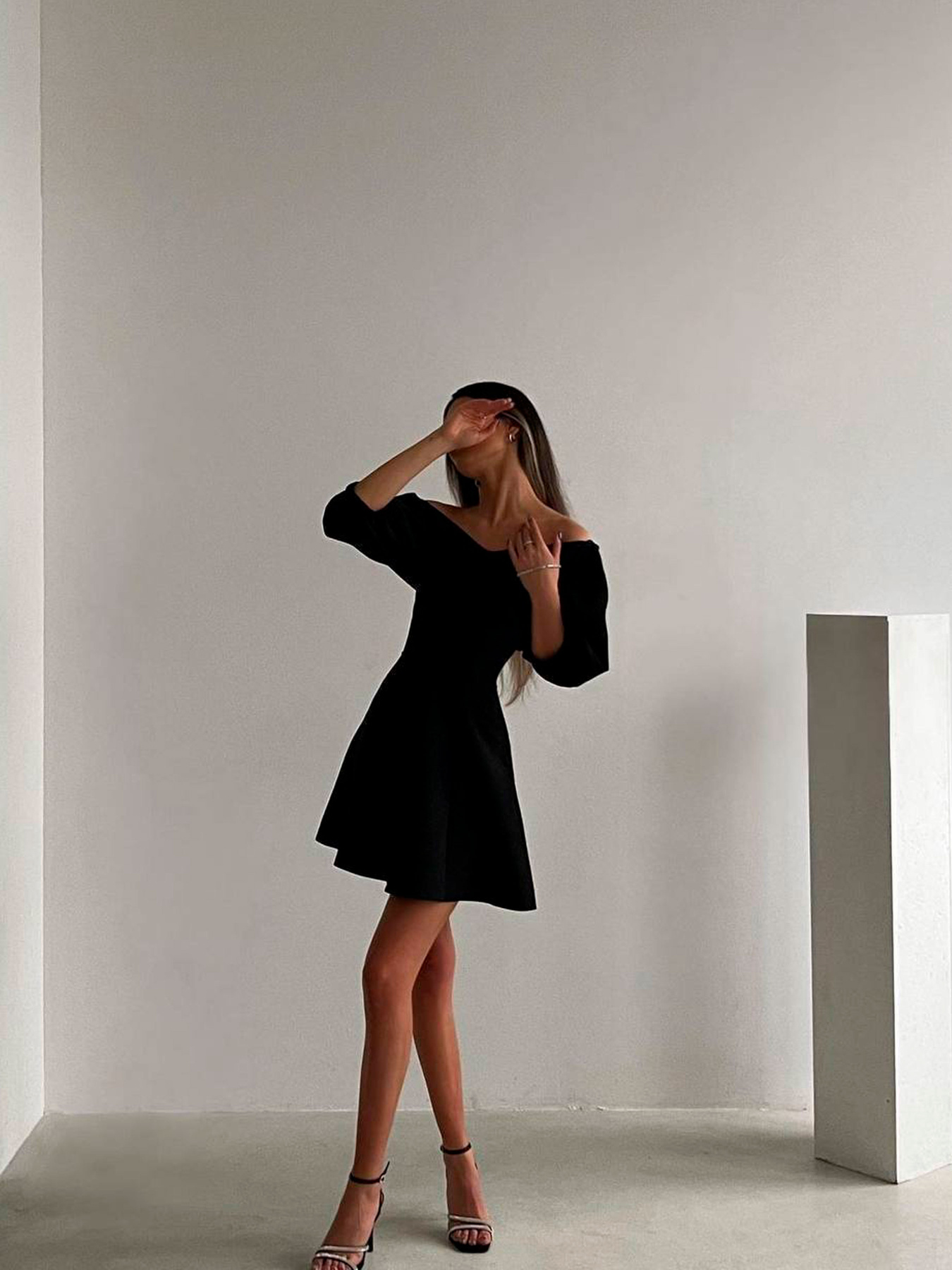 Платья Uaclothes модель like15025-chernj Фото