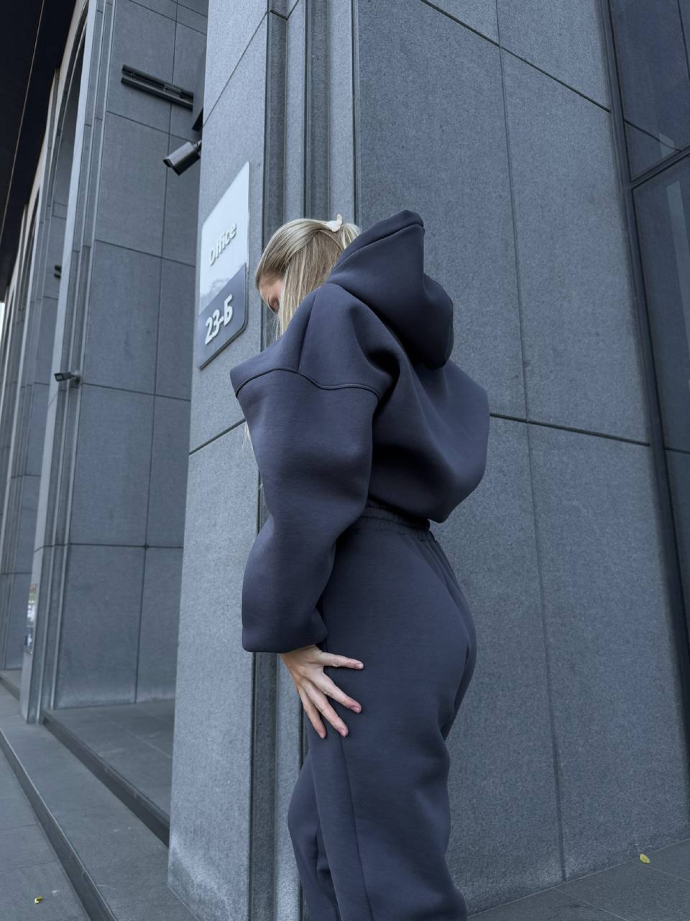 Костюмы Uaclothes модель like14923-grafitovj Фото