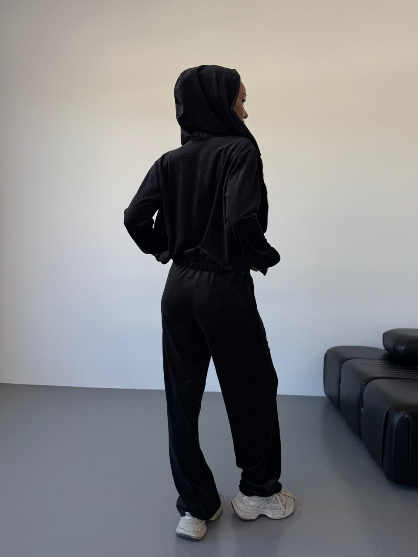 Костюмы Uaclothes модель like14898-chernj Фото