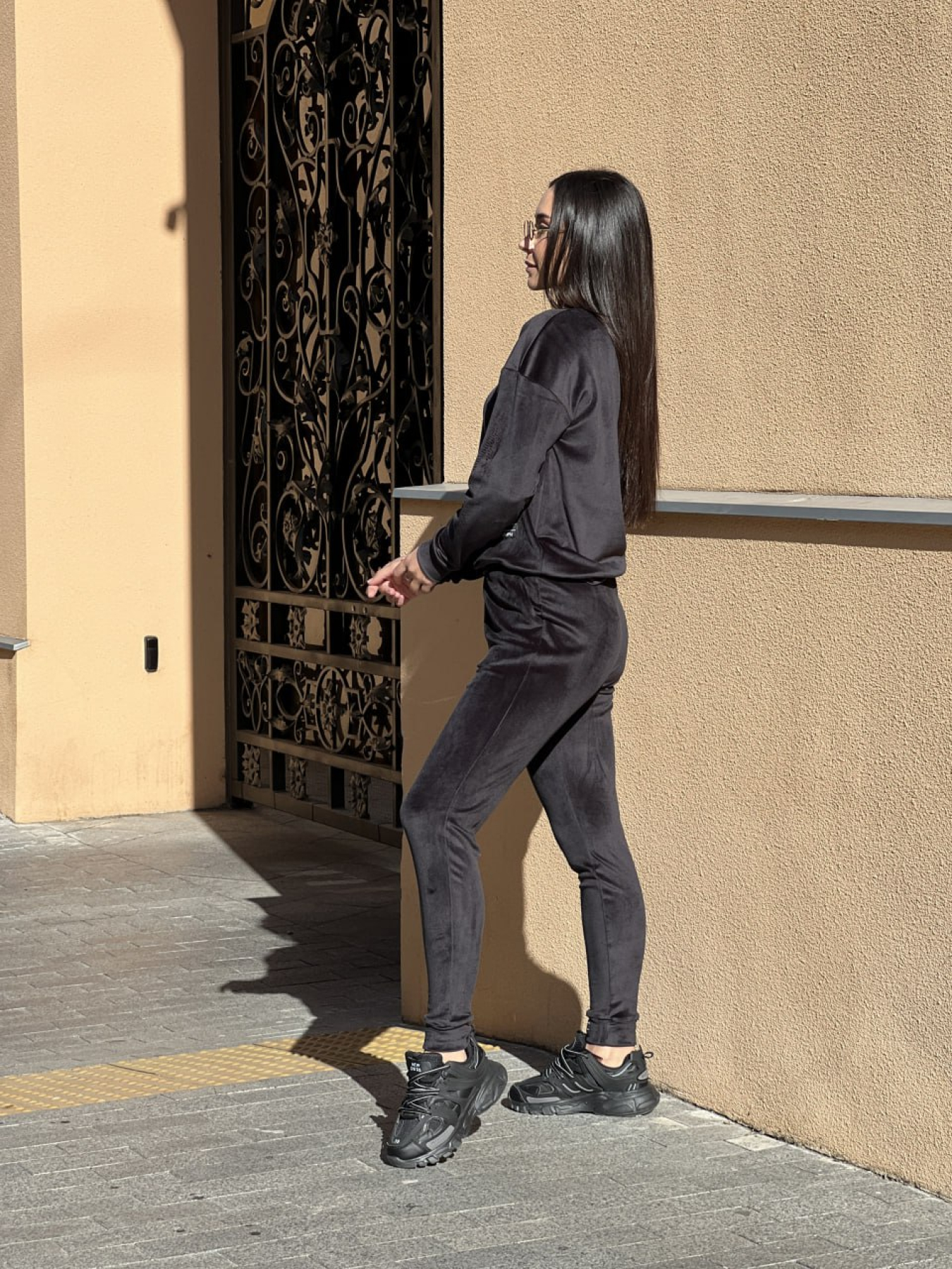 Повсякденний костюм Uaclothes модель like14846-chernj Повсякденний костюм Uaclothes модель like14846-chernj Фото