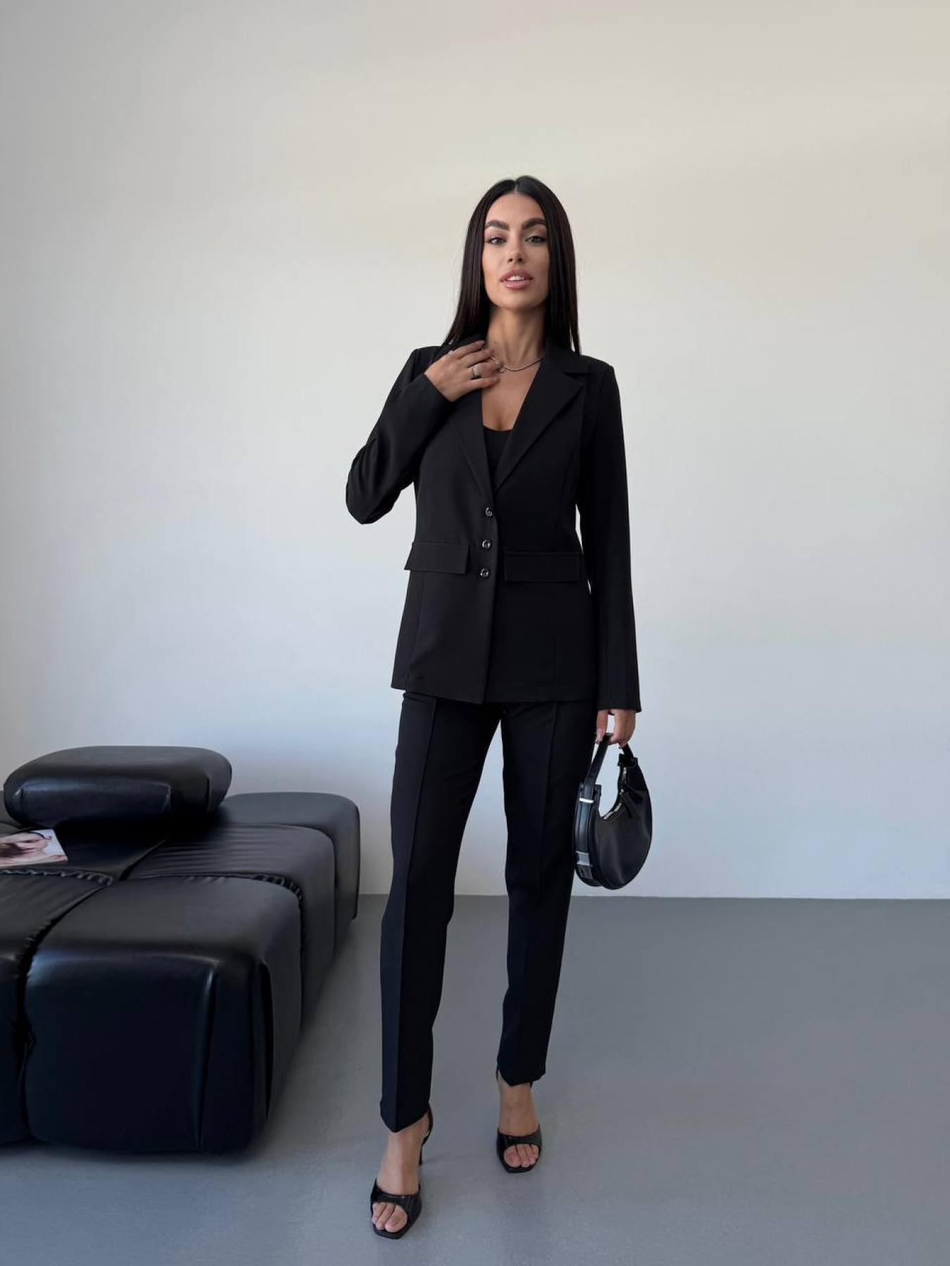 Костюмы Uaclothes модель like14651-chernj Фото