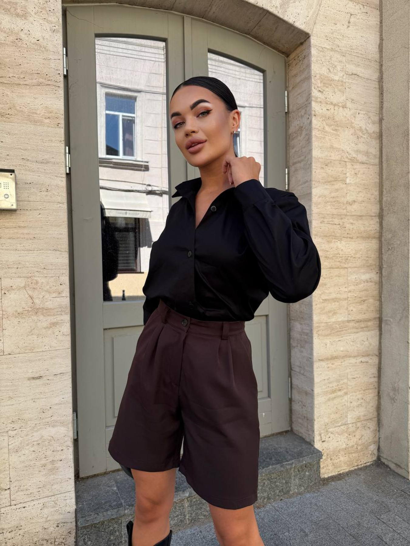 Рубашки Uaclothes модель like14594-chernj Рубашки Uaclothes модель like14594-chernj Фото