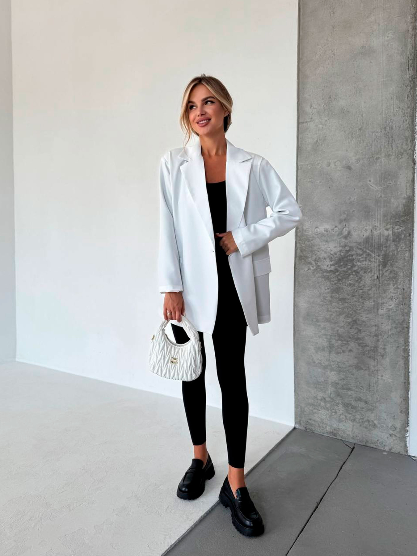 Пиджаки Uaclothes модель like14527-molochnj Фото