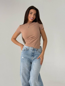 Жіноча літня футболка асиметричного крою, Капучино Uaclothes (like14033) модель like14033-kofejnij Жіноча літня футболка асиметричного крою, Капучино Uaclothes (like14033) модель like14033-kofejnij Фото