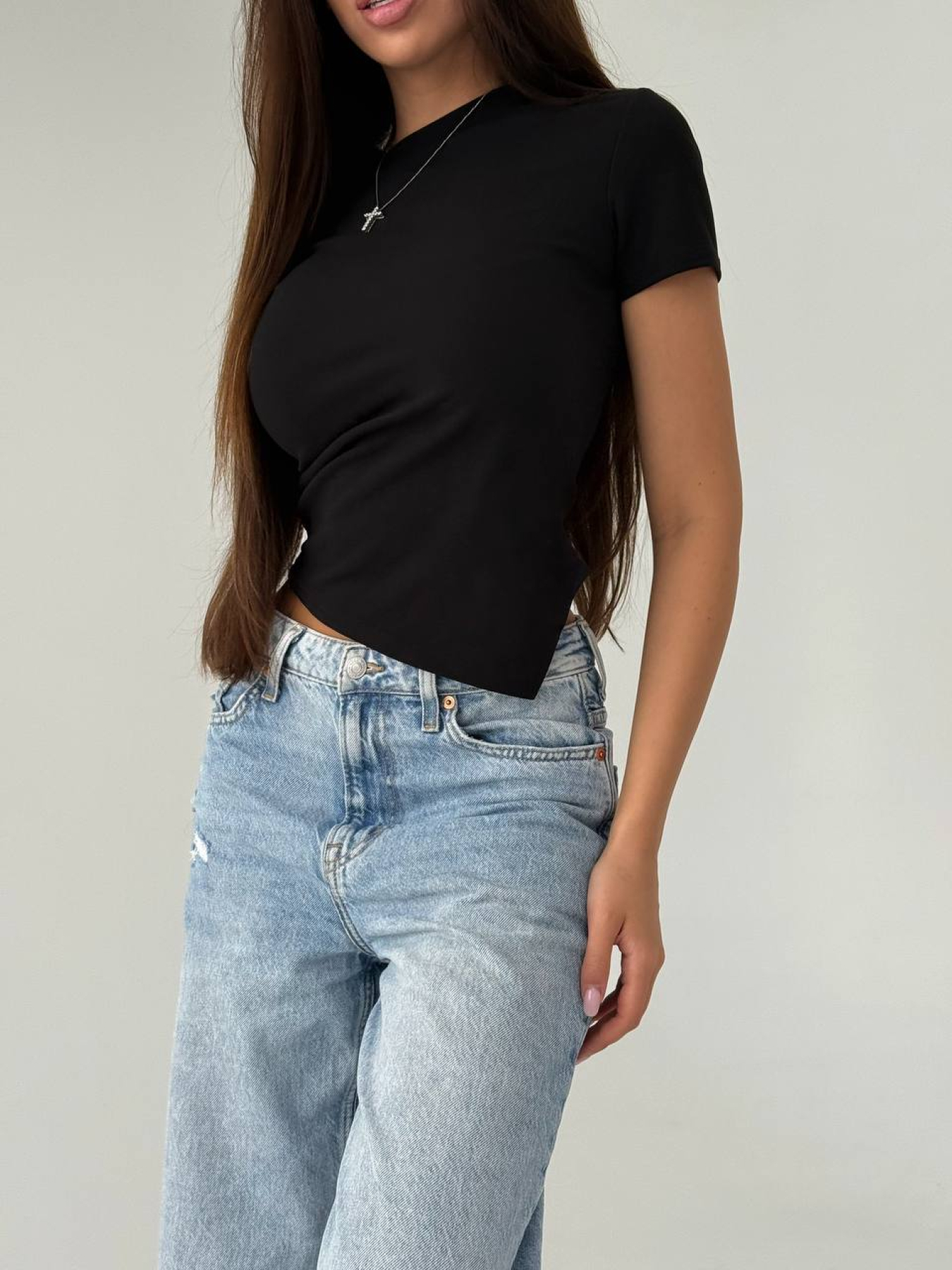 Жіноча літня футболка асиметричного крою, Чорний Uaclothes (like14033) модель like14033-chernj Жіноча літня футболка асиметричного крою, Чорний Uaclothes (like14033) модель like14033-chernj Фото