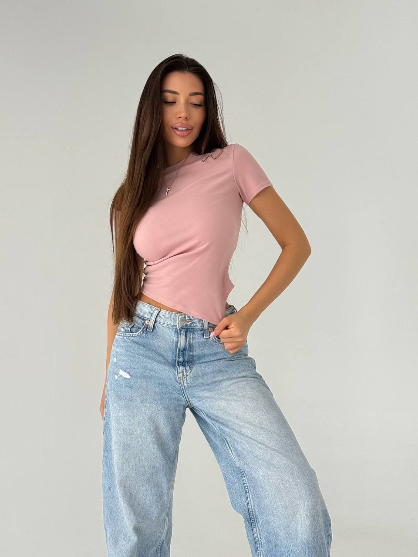 Жіноча літня футболка асиметричного крою, Пудровий Uaclothes (like14033) модель like14033-pudrovj Жіноча літня футболка асиметричного крою, Пудровий Uaclothes (like14033) модель like14033-pudrovj Фото