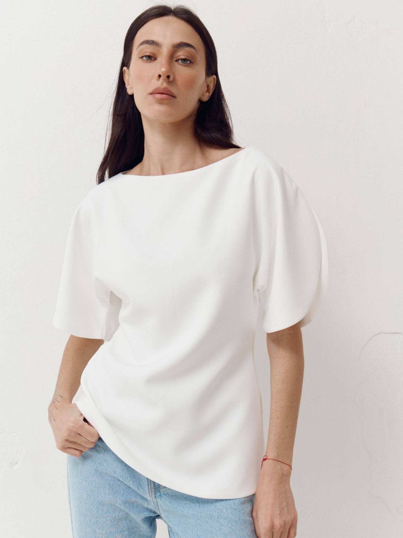 Белый топ с округлыми рукавами Top Élan модель 413 Фото